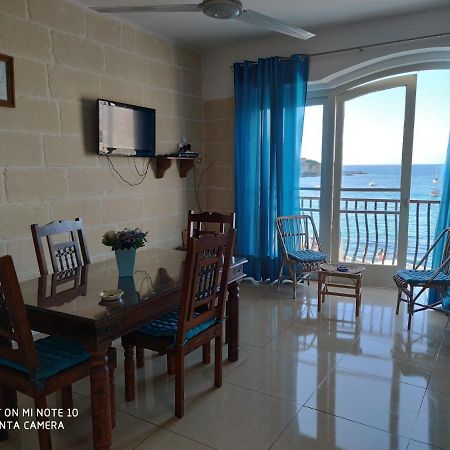 Seafront Two Bedroomed Apartment In Marsalforn Extérieur photo